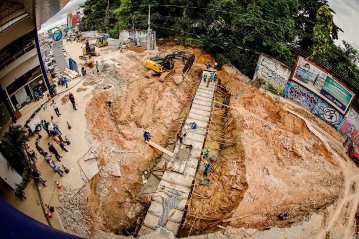 Prefeitura de Manaus realizou grandes intervenções de infraestrutura nos seis meses da gestão David Almeida