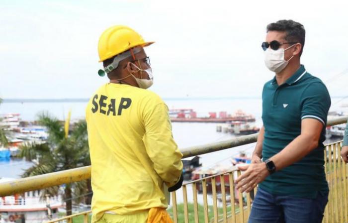 Revitalização da Orla do Amarelinho é fiscalizada pelo prefeito David Almeida  