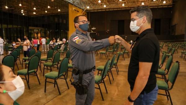 Prefeito David convoca população a procurar os postos de vacinação da capital