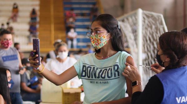 Campanha de vacinação contra a Covid-19 segue em Manaus nesta terça-feira, em 21 locais de atendimento