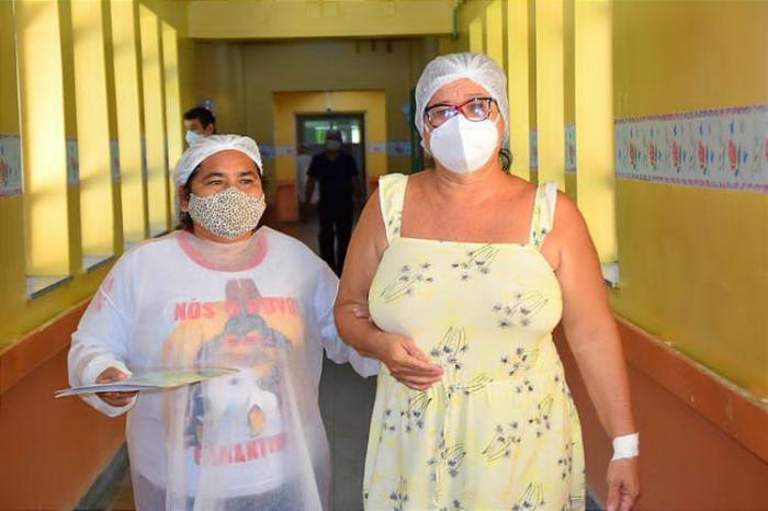 Mulheres de Parintins falam de felicidade e autoestima após jornada de cirurgia ginecológica Mulheres de Parintins falam de felicidade e autoestima após jornada de cirurgia ginecológica