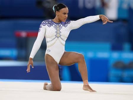 É PRATA: Rebeca Andrade do Brasil é prata na ginástica artística nas Olimpíadas 
