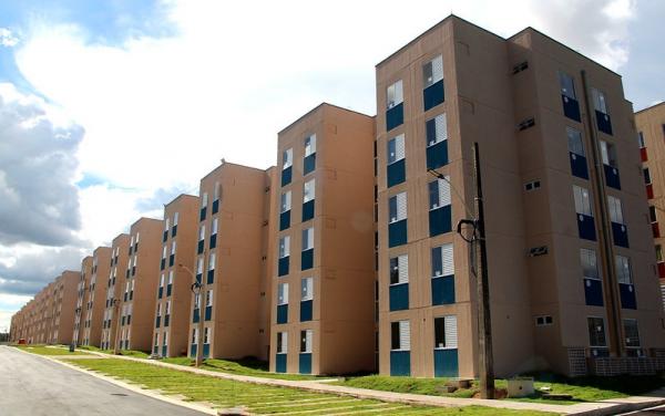 Prefeitura de Manaus não está realizando cadastro para habitação e alerta para casos de estelionato