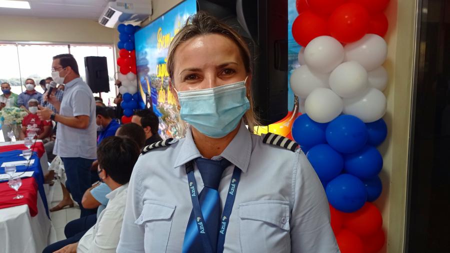 Mineira pilotou primeiro vôo da Azul a Parintins 