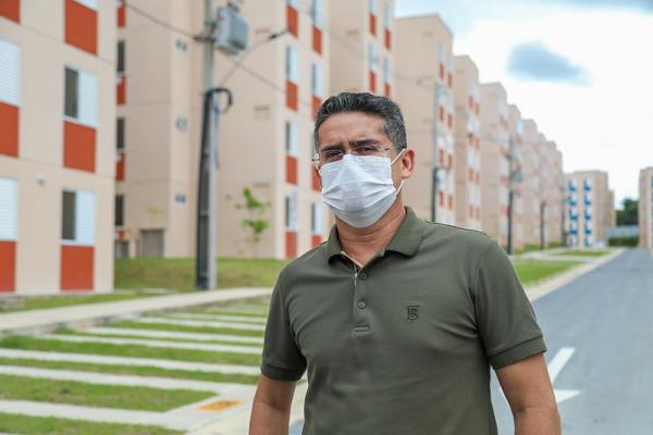 David Almeida e presidente Bolsonaro inauguram residencial Cidadão Manauara 2 
