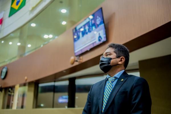Proposta de PL do vereador Jander Lobato de combate à violência contra idosos avança na CMM
