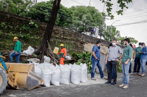 Prefeitura de Manaus inicia recuperação de contenção no Parque 10