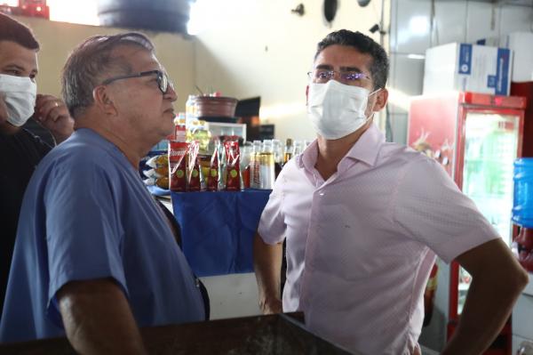 David Almeida anuncia reforma da feira municipal do Japiim