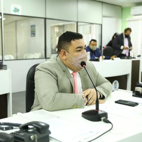 Alex Garcia destaca a importância da segunda dose no combate contra a Covid-19