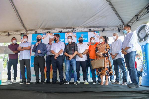 David Almeida e Marcos Rotta entregam vias revitalizadas e anunciam investimentos 