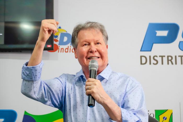 Em Brasília, Arthur diz 'O PSDB é o partido que deu identidade ao país'