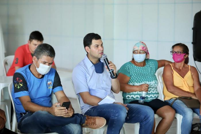 No Careiro Castanho, Saullo Vianna debate soluções de infraestrutura