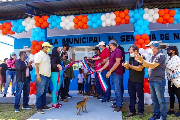 Prefeitura de Parintins entrega modernas escolas na região dos rios Jacu e Uaicurapá 