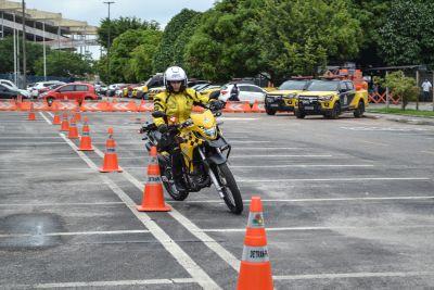 No Pará, agente do Detran é a primeira mulher motociclista batedor do Brasil