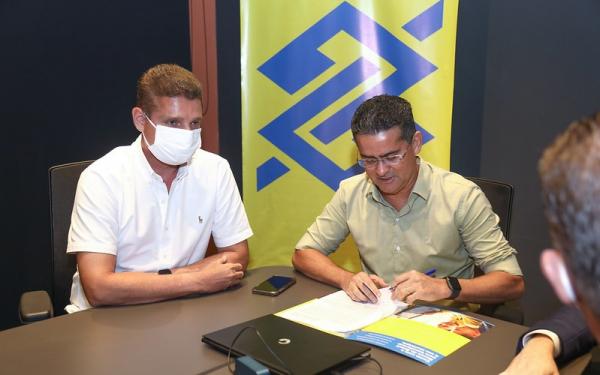Prefeitura de Manaus assina convênio com Banco do Brasil e garante R$ 400 mi para novos investimentos  