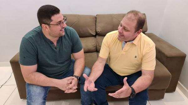 TRE suspende decisão de juiz de Coari e Robson Tiradentes Junior é considerado elegível