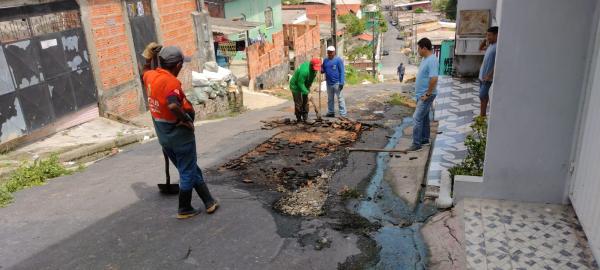 Jander Lobato fiscaliza obras de infraestrutura no bairro Aliança com Deus   