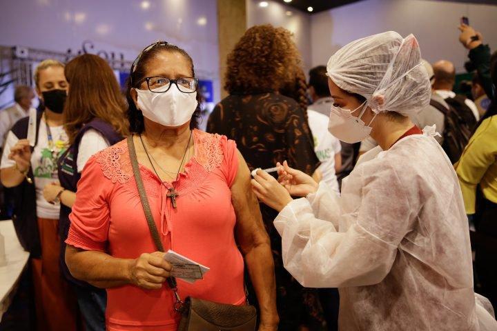 Pontos de vacinação da Prefeitura de Manaus passam por mudanças a partir desta sexta-feira, 19