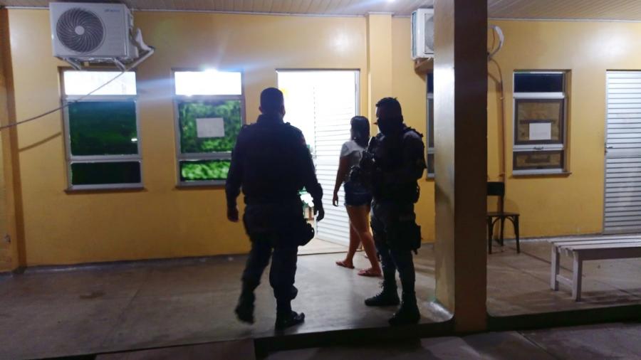 TRAGÉDIA: criança cai em fossa e morre, em Parintins   