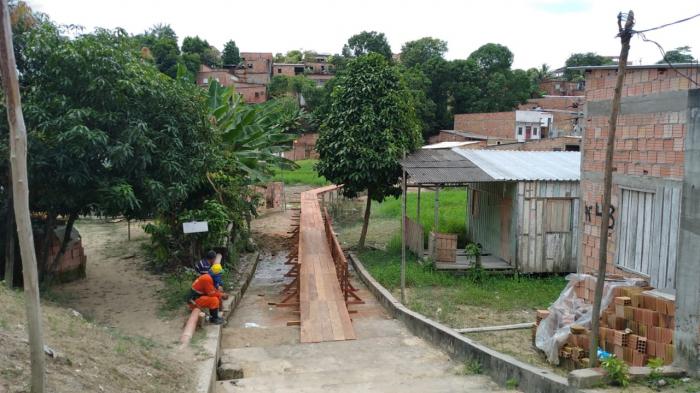 Jander Lobato viabiliza construção de pontes para moradores da zona leste de Manaus
