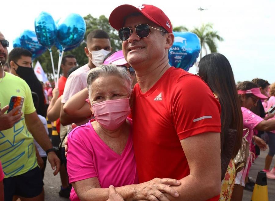 Prefeito de Manaus David Almeida tem mais de 77% de aprovação, diz pesquisa