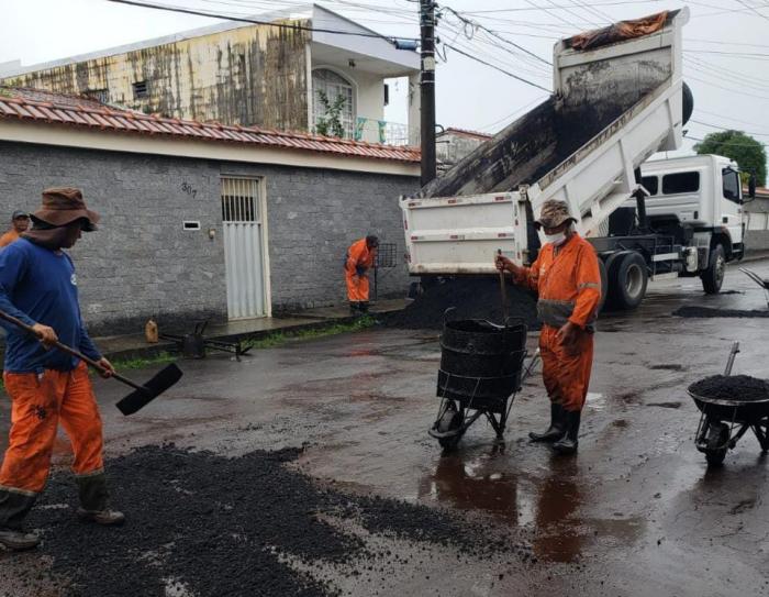 Vereador Jander viabiliza pavimentação e iluminação pública em bairros das zonas centro-sul e rural de Manaus  