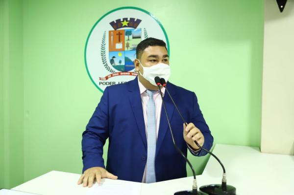 Alex Garcia fecha 2021 como um dos vereadores com mais projetos apresentados na Câmara de Parintins