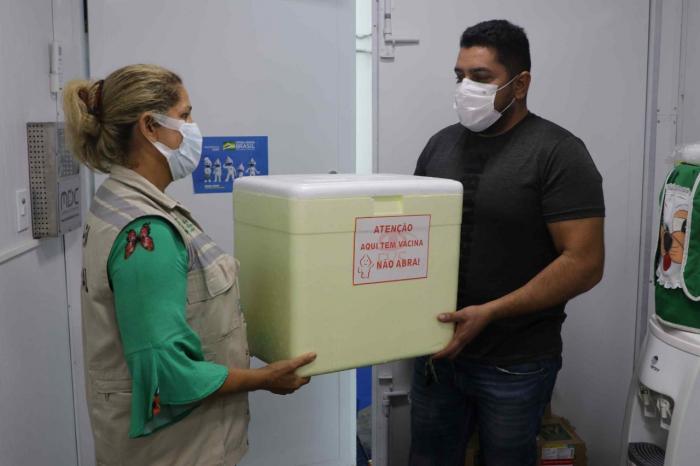 Municípios do interior do Amazonas recebem 280 doses contra covid para 5 a 11 anos 