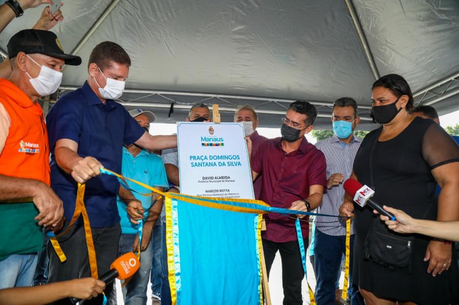 CIDADE NOVA: David Almeida inaugura praça Domingos Santana da Silva CIDADE NOVA: David Almeida inaugura praça Domingos Santana da Silva