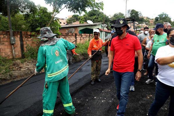 Prefeitura de Manaus intensifica recuperação asfáltica em diversos bairros da capital
