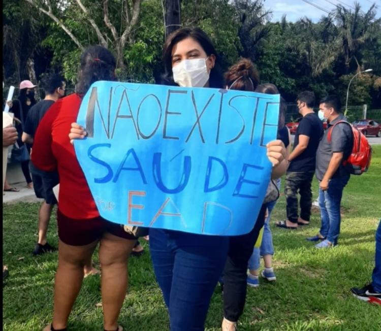 Após protestos e quedas nos casos de COVID, UFAM discute retomar aulas presenciais
