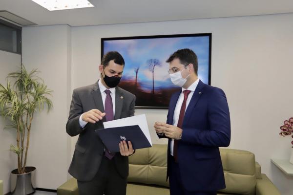 Deputado Saullo pede que Amazonas Energia responda na Justiça sobre medidores irregulares