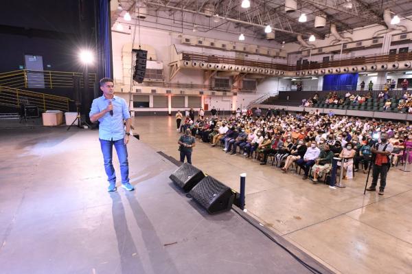 David Almeida desafia gestores municipais a buscarem o 1º lugar no Ideb nacional
