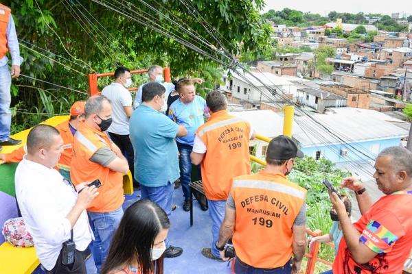Prefeitura de Manaus ativa Comitê de Gestão de Crises para atuar no bairro Petrópolis