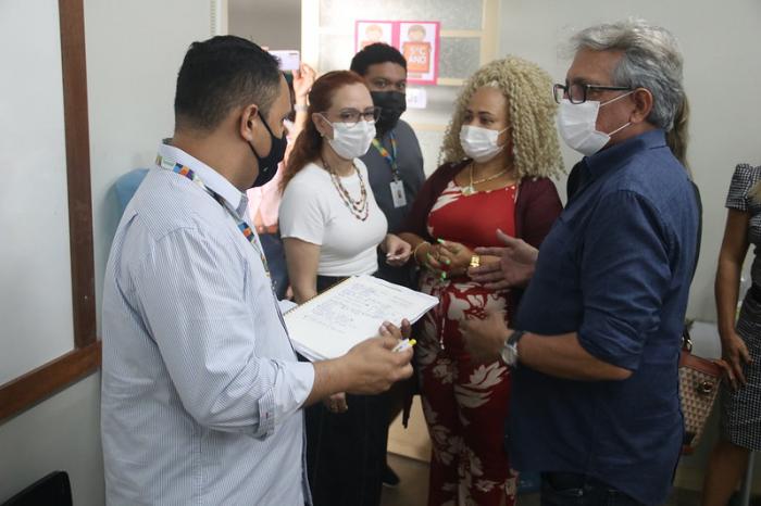 MANAUS: Prefeitura determina início das aulas presenciais em escola do Parque das Tribos