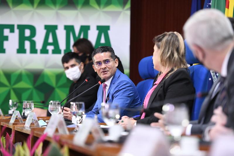 David reúne políticos e representantes da indústria e do comércio em defesa da Zona Franca
