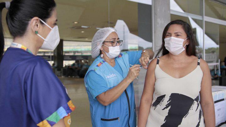Vacinação em Manaus terá 21 pontos funcionando neste sábado