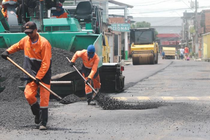 Prefeitura avança em obras de pavimentação asfáltica, em Manaus 