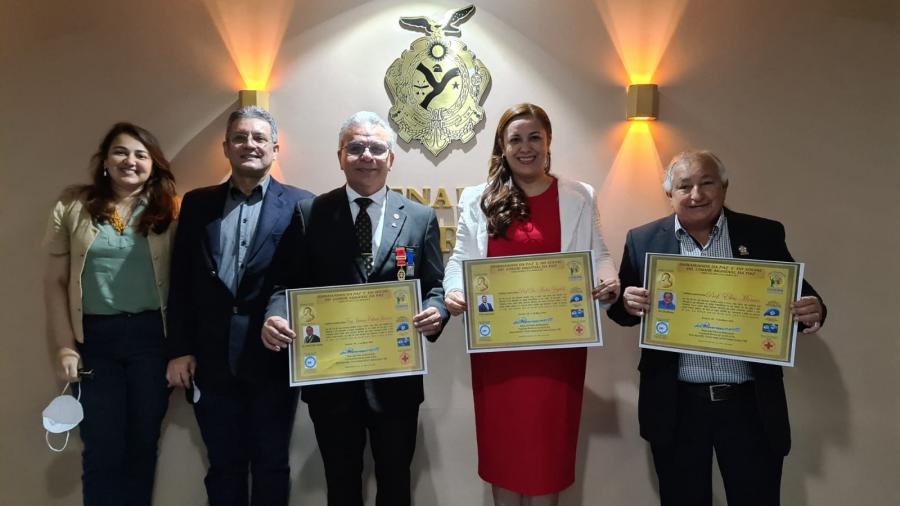 Candidato a Reitor da UEA, André Zogahib é homenageado na Aleam