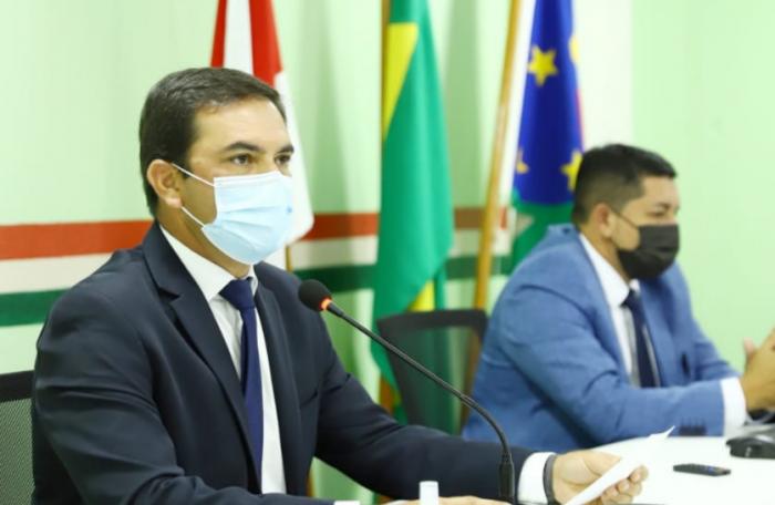 PARINTINS: Mateus solicita Audiência Pública para tratar da questão habitacional 