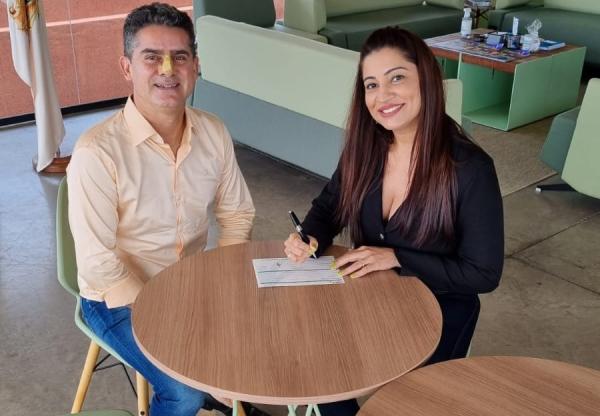 Avante reforça time de pré-candidatos com filiação de Liliane Araújo