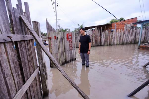 PARINTINS: Saullo Vianna acompanha ações para reduzir danos causados pela chuva