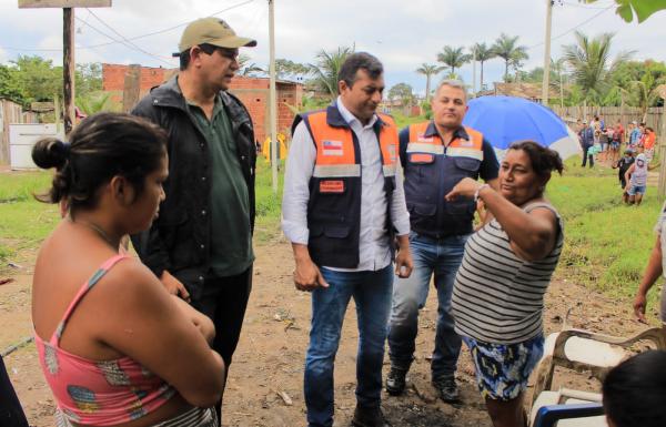 Prefeitura de Parintins e Governo do Estado definem ações para atender famílias atingidas por alagamentos
