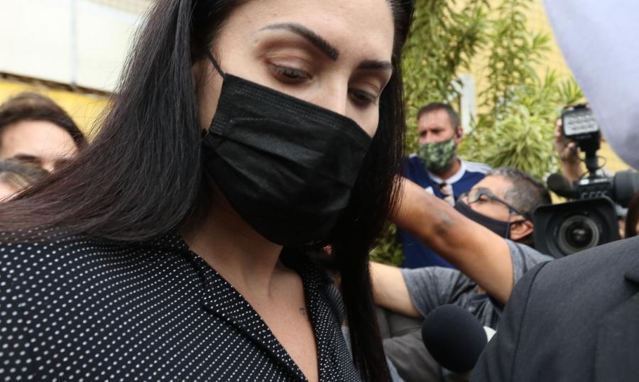 CASO HENRY: Denunciada pela morte do filho, Monique deixa prisão por ordem da Justiça