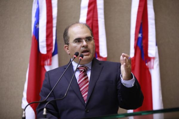Ricardo Nicolau cobra aplicação da lei que pune assédio sexual em órgãos públicos