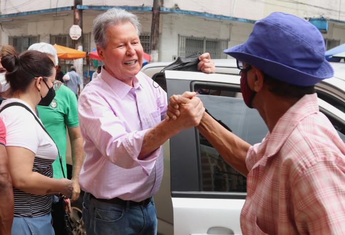 Arthur Virgílio Neto tem ampla vantagem em pesquisa para o Senado