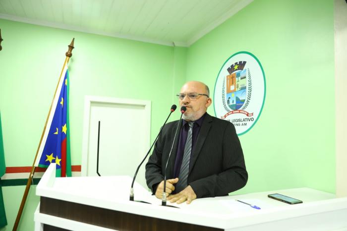 Cabo Linhares solicita construção de novas Escolas para comunidades Boa Vista do Itaboraí e Santa Terezinha do Caburi 