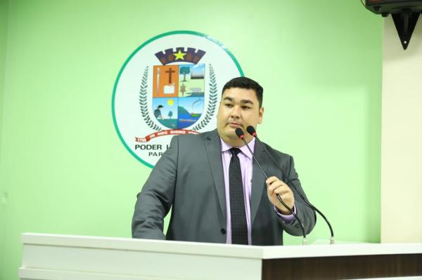 Alex Garcia solicita convênio com plano de saúde para profissionais da educação do Estado
