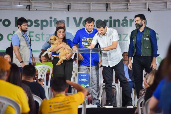 Saullo Vianna participa da assinatura da ordem de serviço do primeiro Hospital Público Veterinário do Amazonas