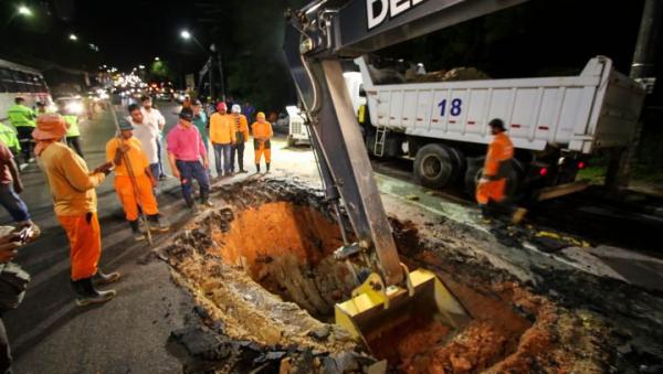 MANAUS: Prefeitura inicia recuperação de rede de drenagem na avenida Jornalista Umberto Calderaro Filho